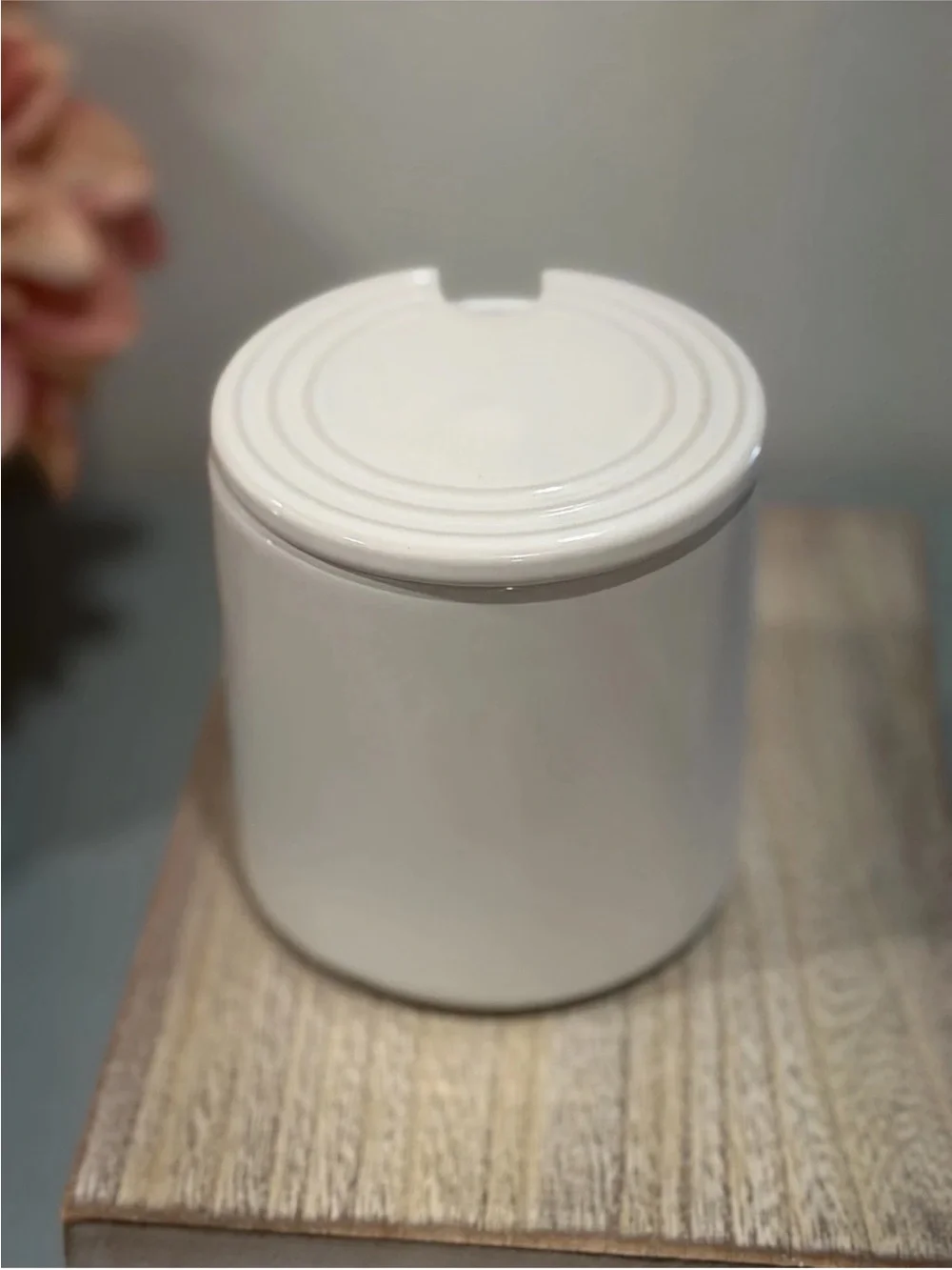 Le Creuset Stoneware Boston Honey Pot Jar with Lid White 14oz - NWT